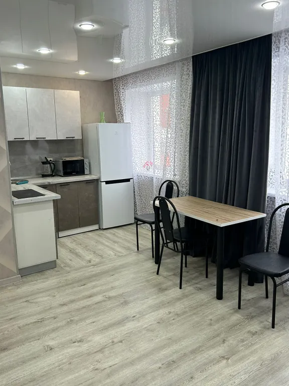 Двухкомнатная квартира в центре Норильска