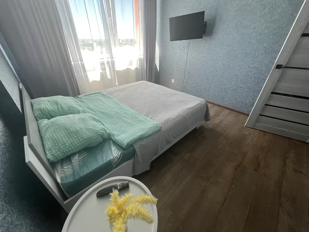 Квартира с видом на пруд