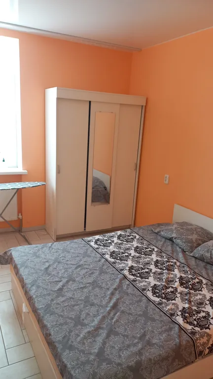 Уютная, светлая квартира ,кухня-студия,спальная.