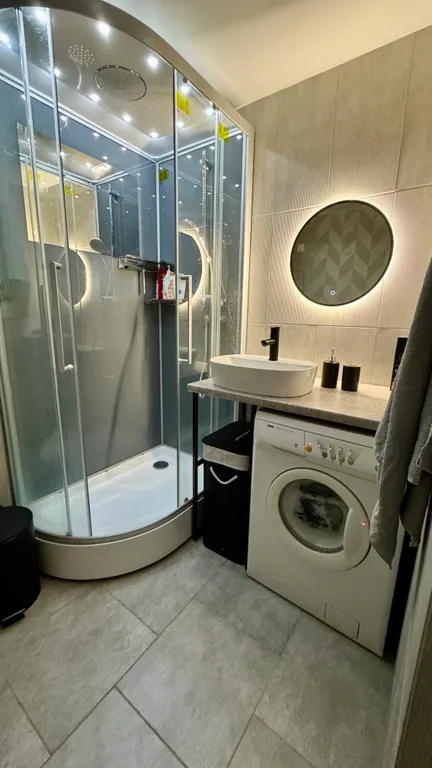 Уютная светлая евродвушка в 15 минутах ходьбы до центральной площади