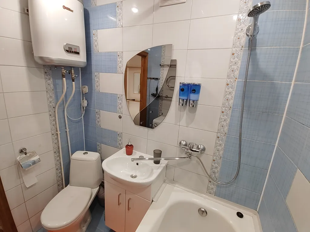 Просторная студийного плана двушка на Пяти Углах