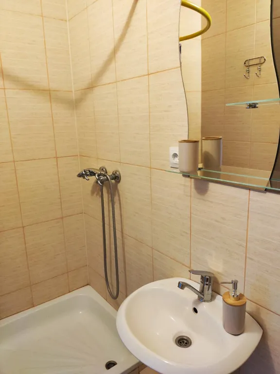 У берега моря