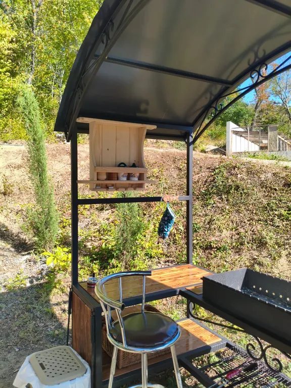 Двухэтажный дом Азазель в лесу