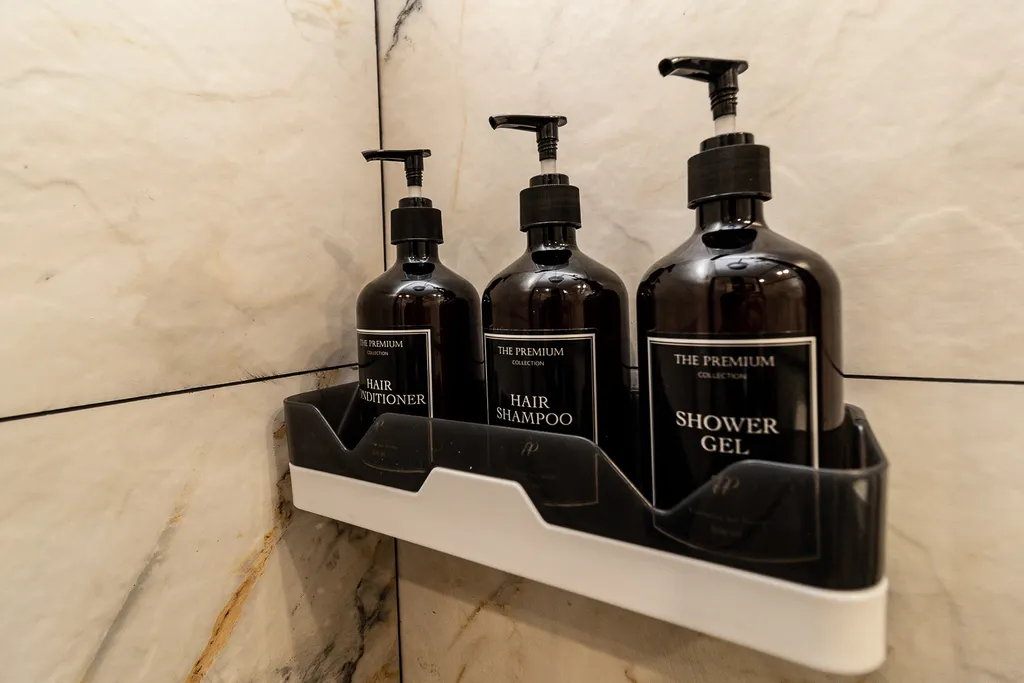 Дом с беседкой, чаном и баней