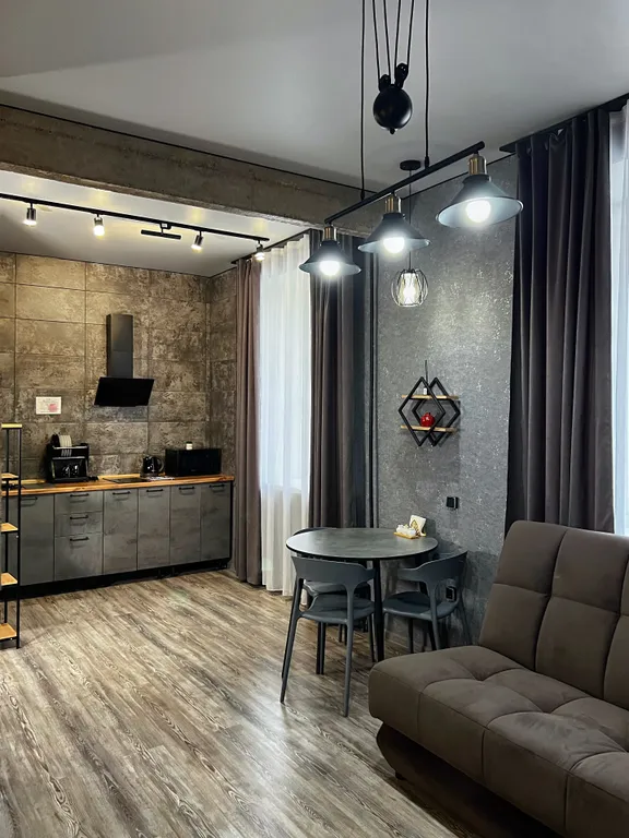 Красивая двухкомнатная квартира формата евро в центре рядом с вокзалом