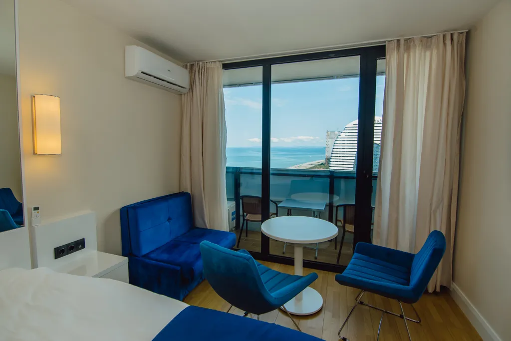 Апартаменты с видом на море первая линия Orbi City