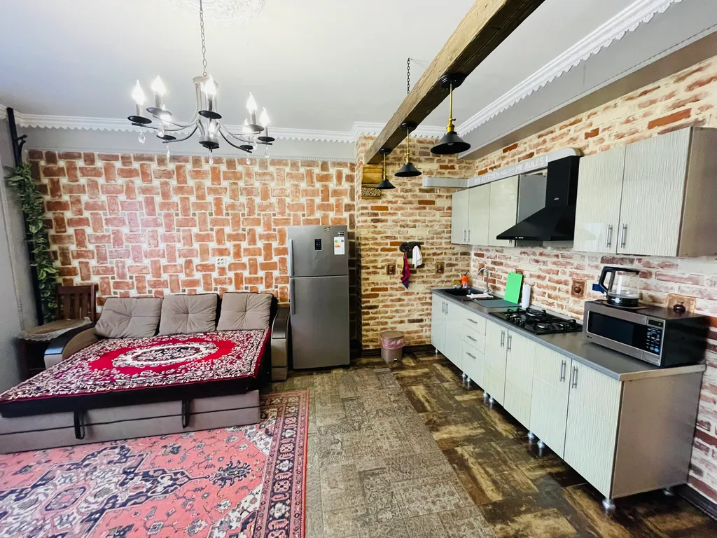 Уютная квартира с хорошим расположением