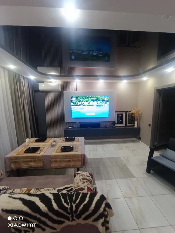 Домик в Лениском на берегу озера