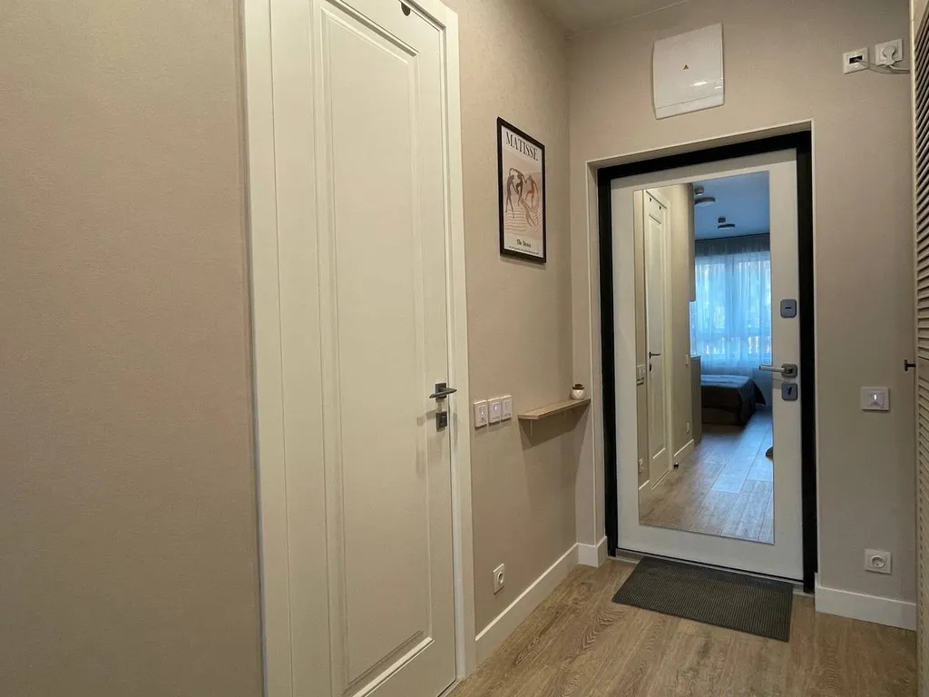 Апартаменты с видом на хвойный лес