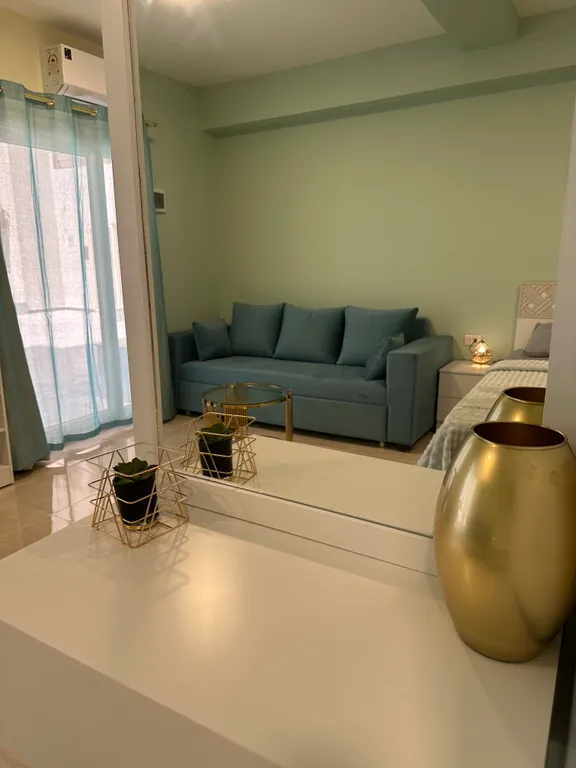 Апартаменты с личным пляжем и бассейном