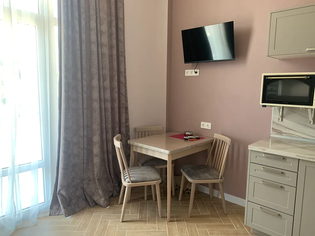 Квартира Красивая новая студия в Алупке — аренда посуточно в Алупка