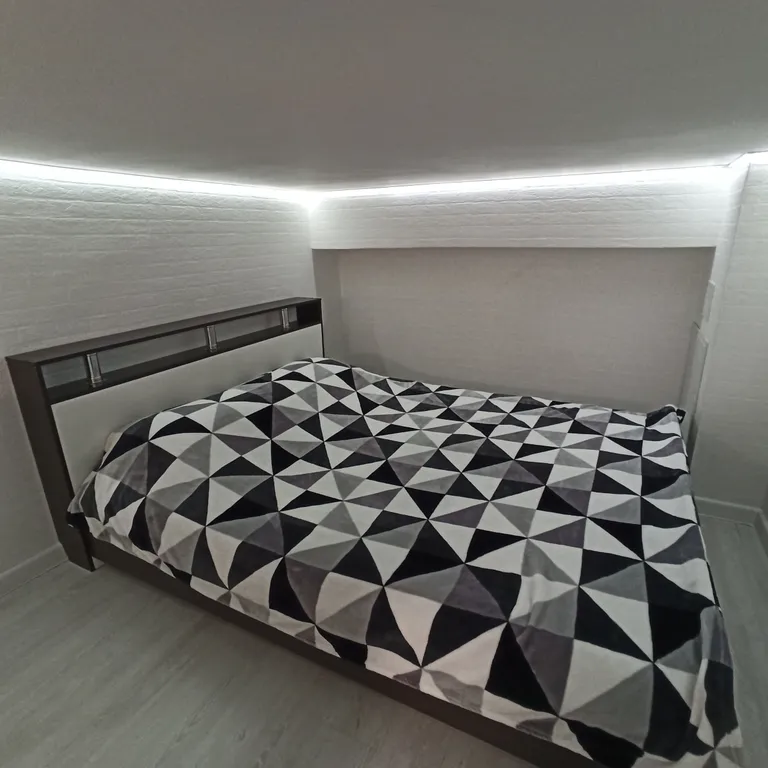 Двухуровневый апартамент в здании ТЦ