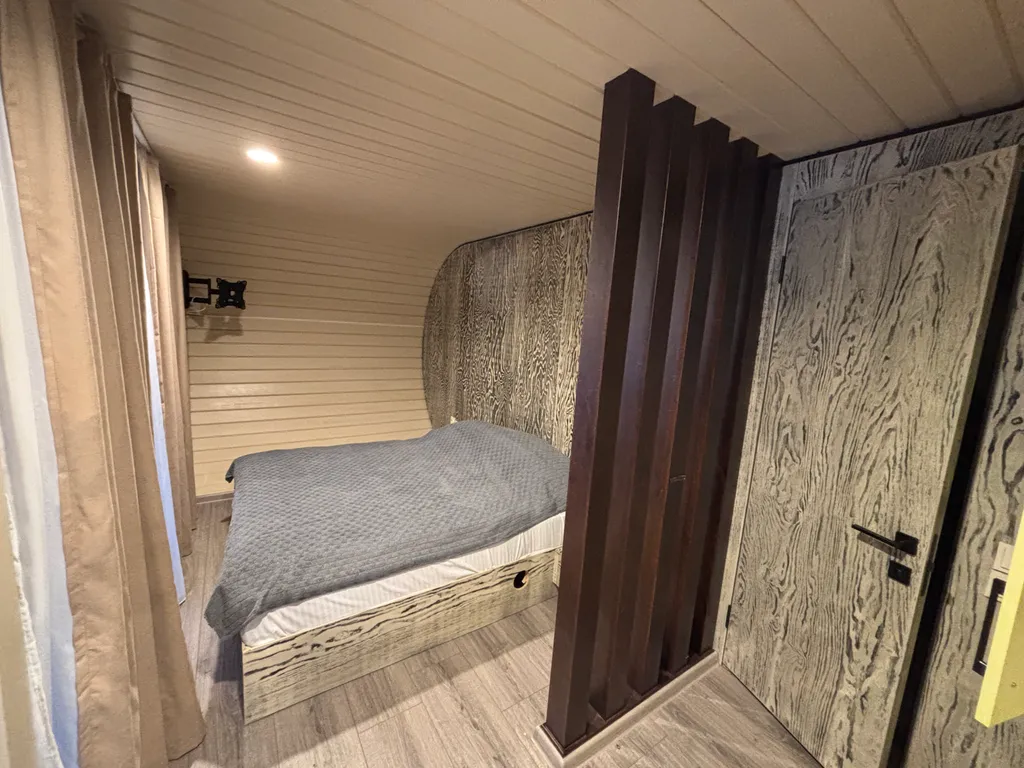 Дом у реки с видом на горы с купелью и баней