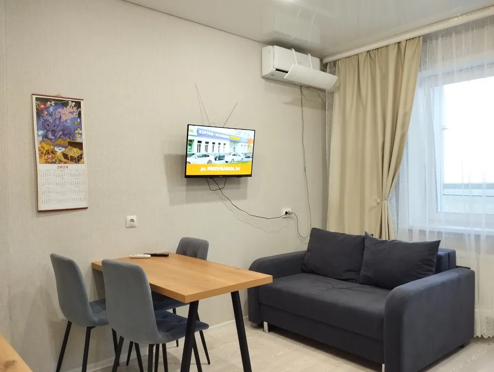 Квартира Студия с видом на озеро — аренда посуточно в Тюмень