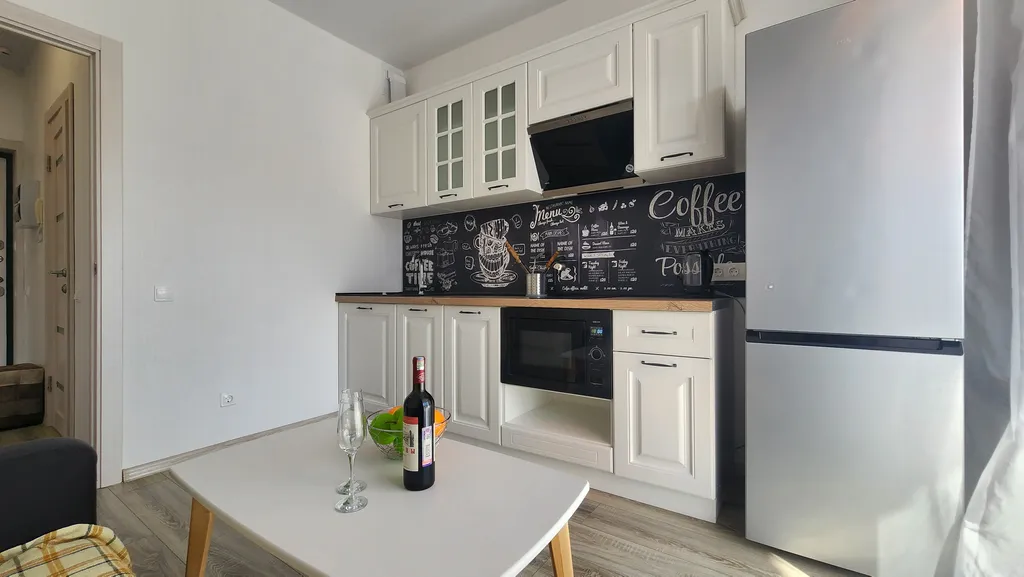 Однушка в корпусе с бассейном