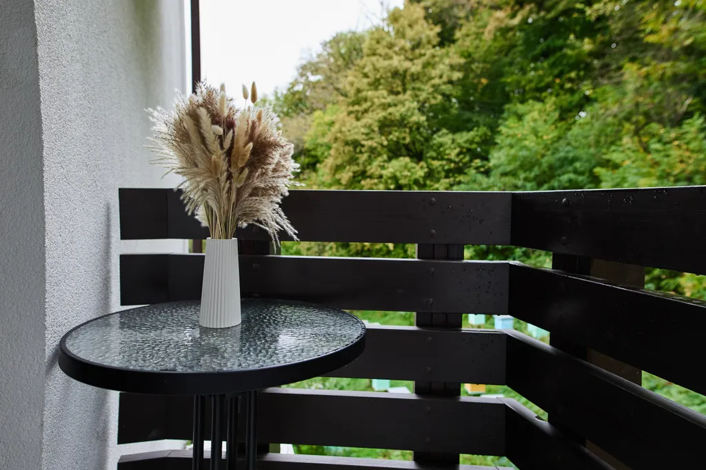 Панорамный двухместный апартамент комфорт с мини-кухней и балконом