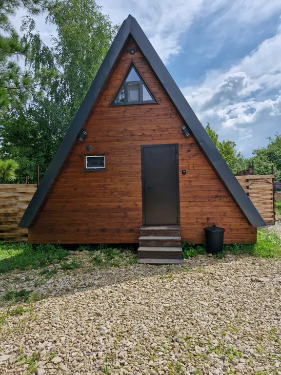 Домик Шалаш в центре Нижнего Новгорода