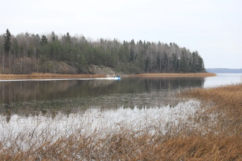 Дом с видом на озеро рядом с Ладожскими шхерами