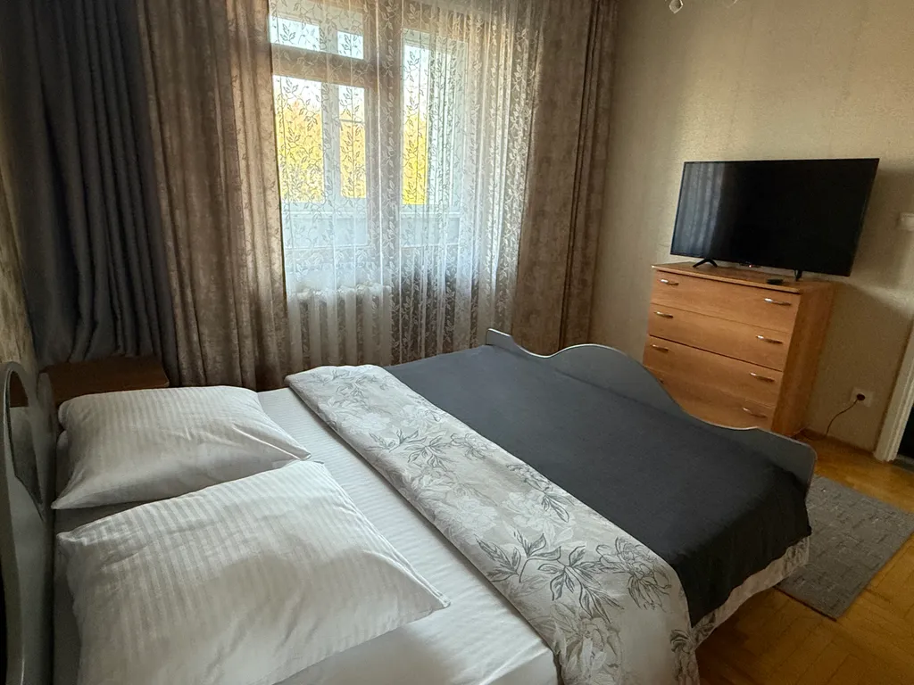 Просторная уютная трёхкомнатная квартира