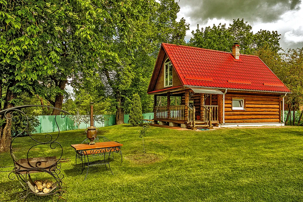 Уютный дом на берегу с мангальной зоной и баней