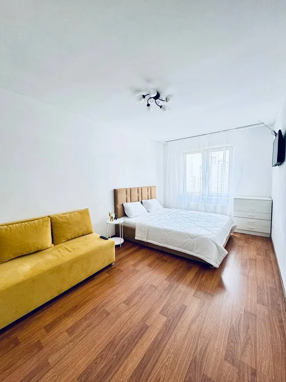 Просторная квартира рядом с метро — аренда посуточно в Екатеринбург