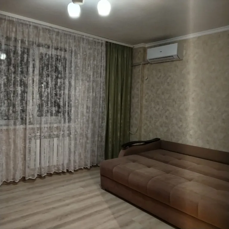 Уютная квартира-студия в спальном микрорайоне — аренда посуточно в Ростов-на-Дону