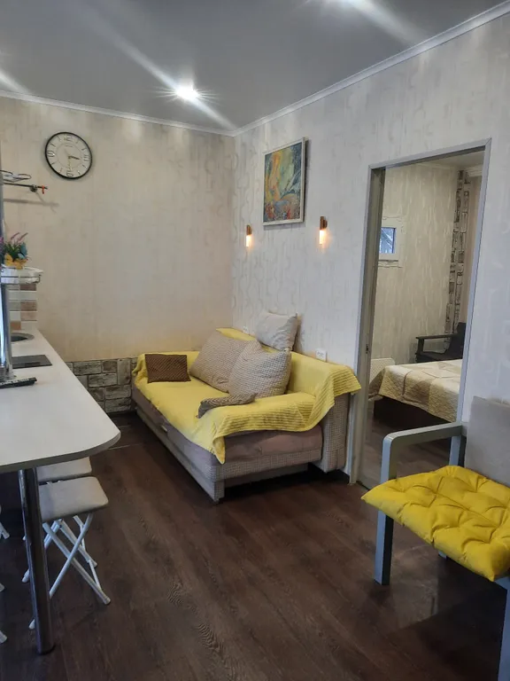 Домик на берегу Волги, на опушке леса