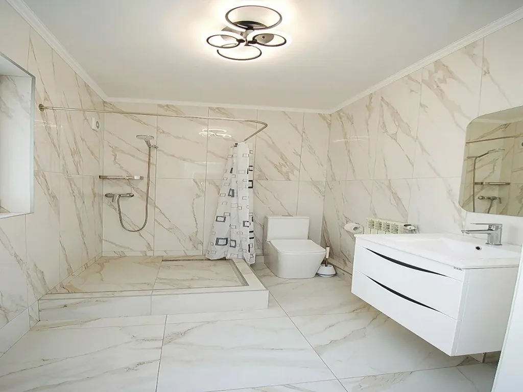 4-комнатная Квартира