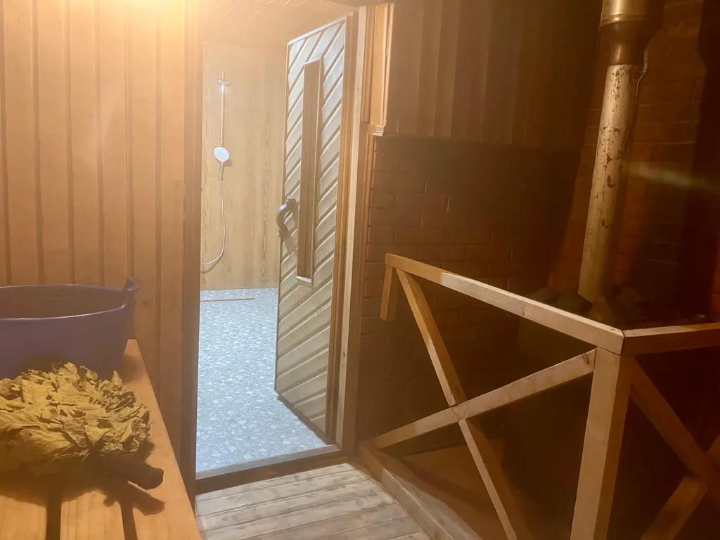 Уютный дом с баней