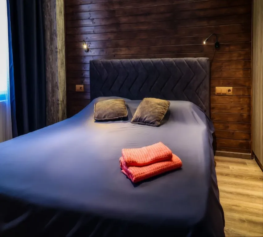 Апартаменты Tystnad (Тистнад) у озера Еловое