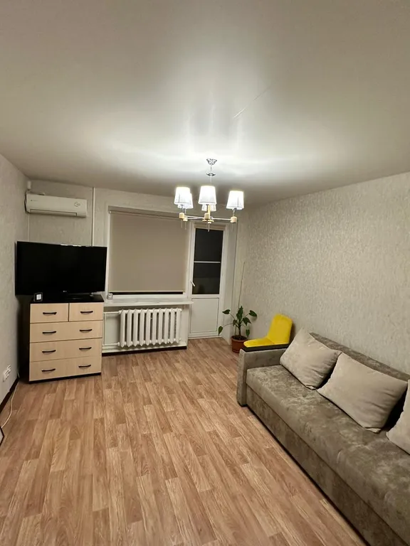 Квартира Квартира в Тракторозаводском районе с видом на Волгу — Волгоград