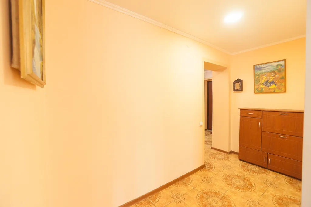 Уютная трехкомнатная  квартира в центре