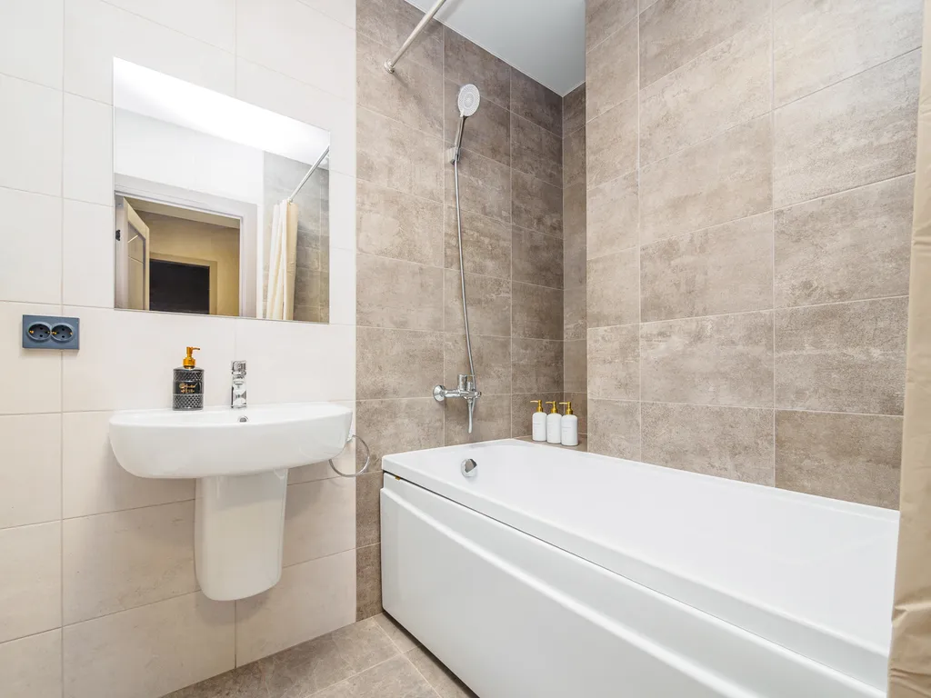 Квартира Уютные апартаменты в центре левого берега Иртыша — Омск