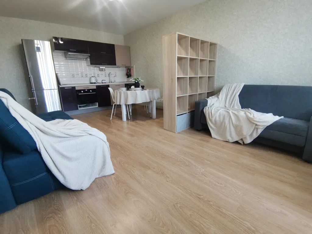 У Волги уютная квартира с видом на горы