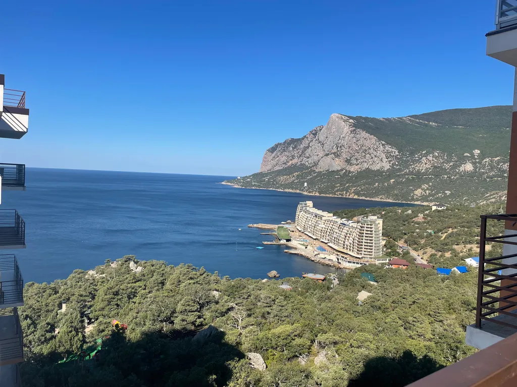 Апартаменты в Ласпи с видом на море