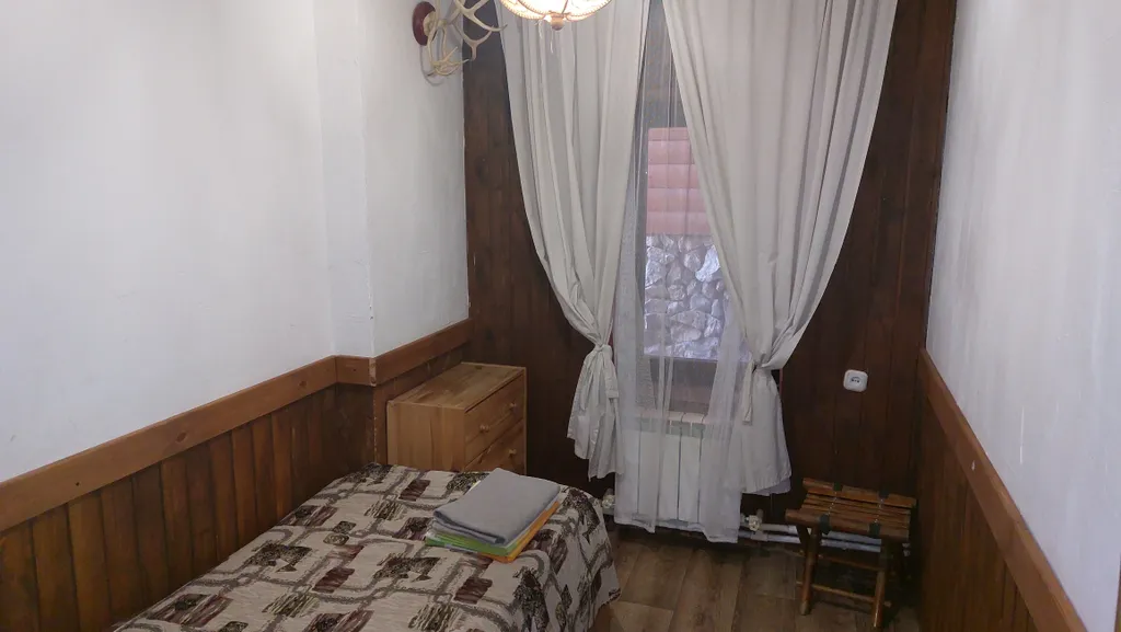 Дом на набережной в центре города