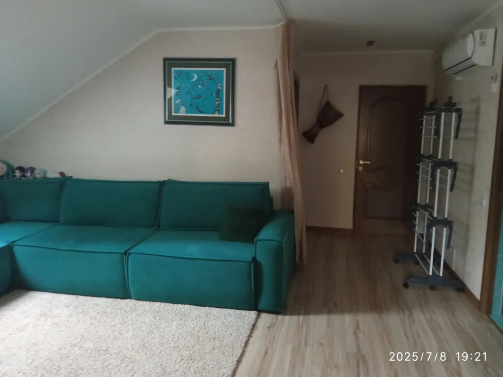 Уютная мансарда возле парка