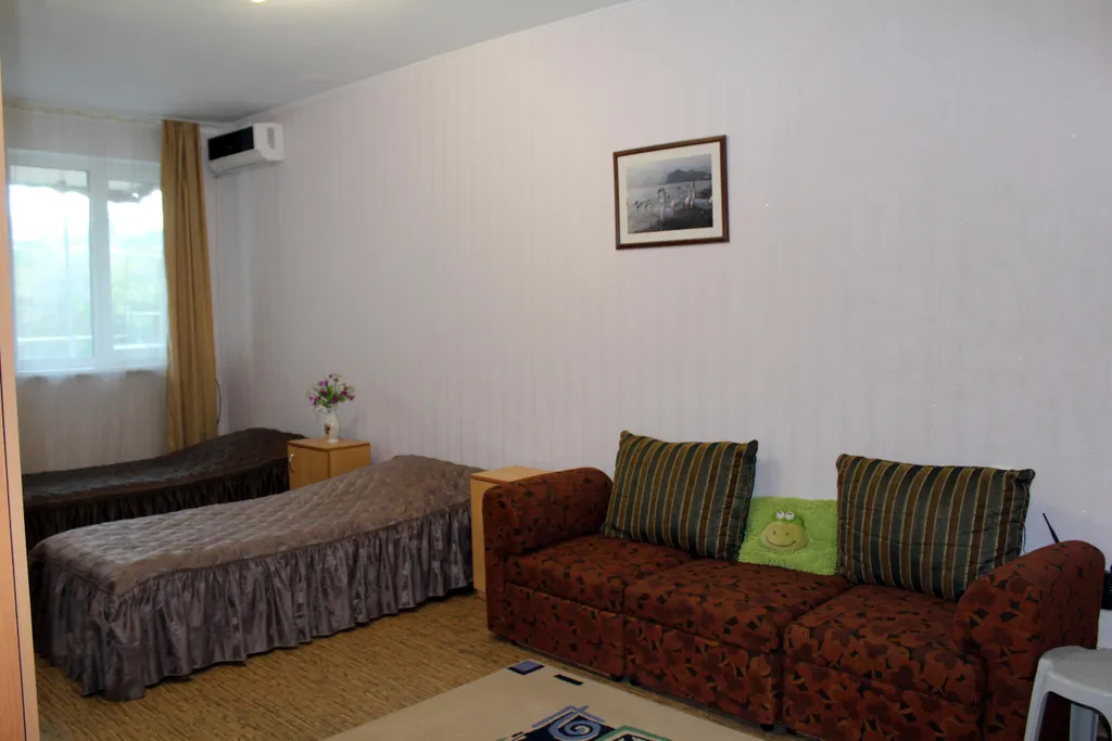 Коттедж Уютный коттедж с мангальной зоной — Судак