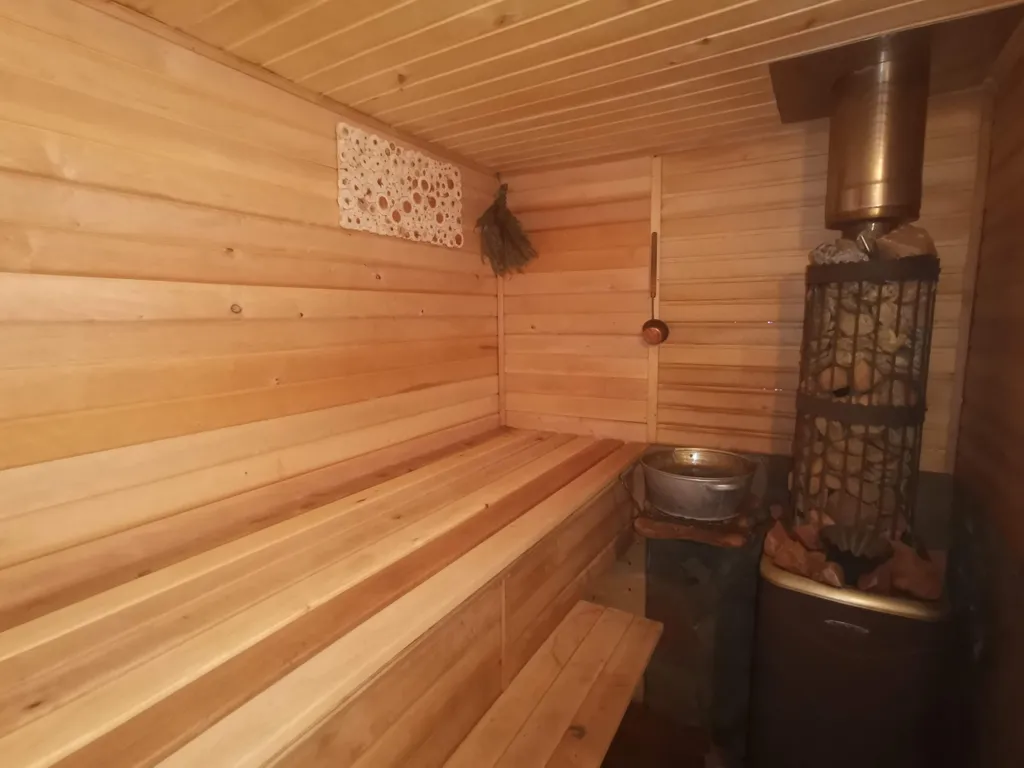 Уютный гостевой дом с баней и бассейном в тихом и спокойном месте