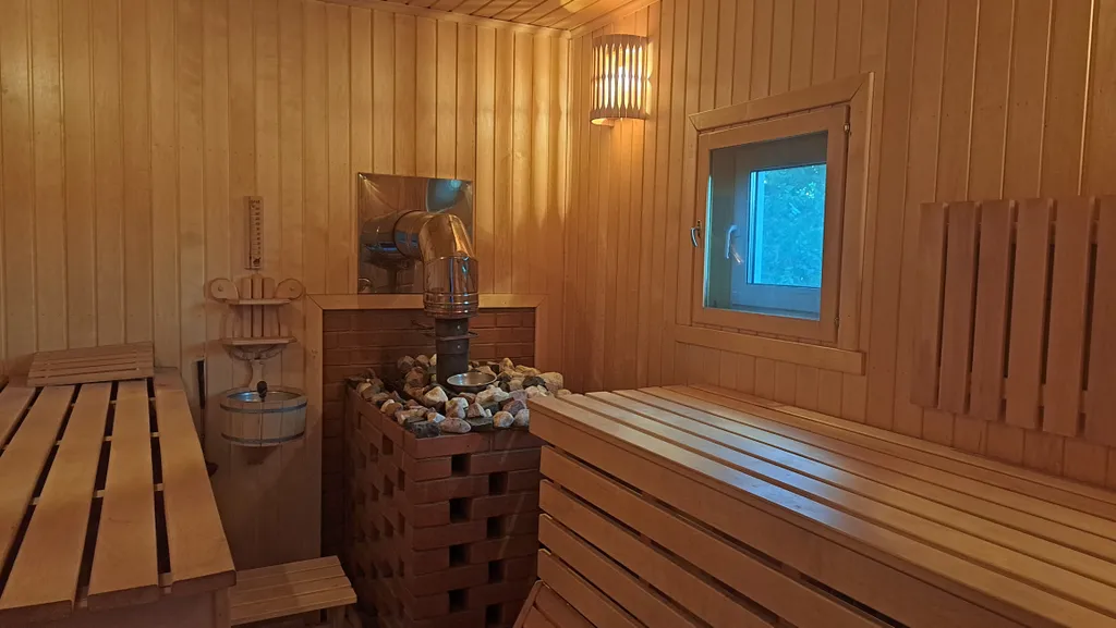 Коттедж 8-комнатный Дом — Губка