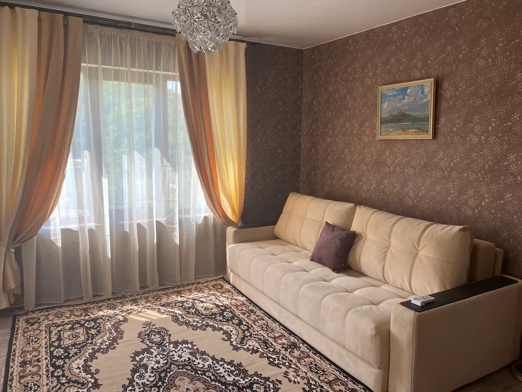 Коттедж Дом с камином в экопоселке у подножья гор — Инкерман