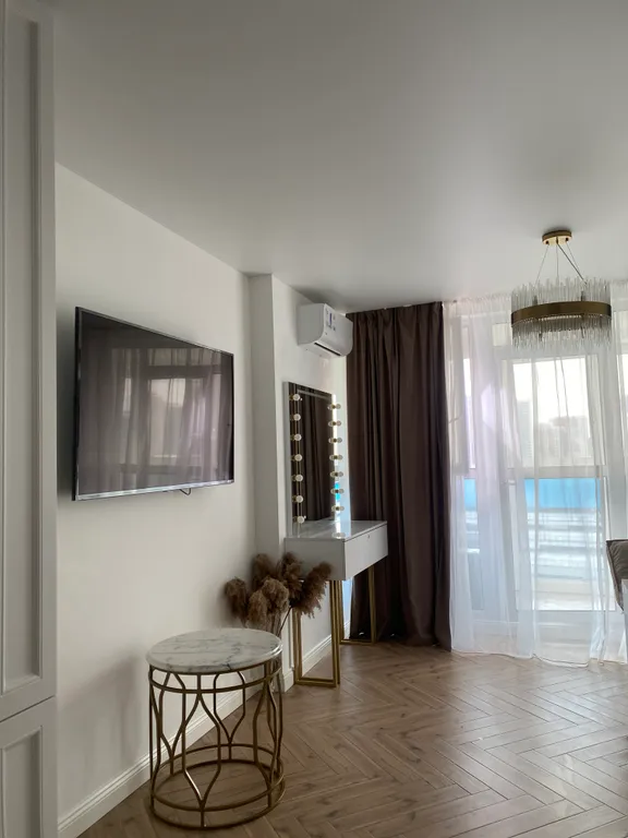 Новая квартира-студия, с дизайнерским ремонтом, есть всё для проживания — аренда посуточно в Минск