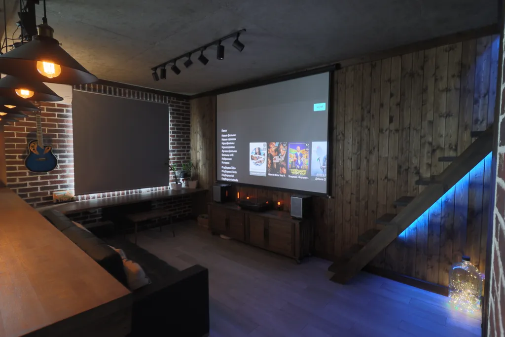 Konigloft XII уютная квартира-студия с проектором и винилом