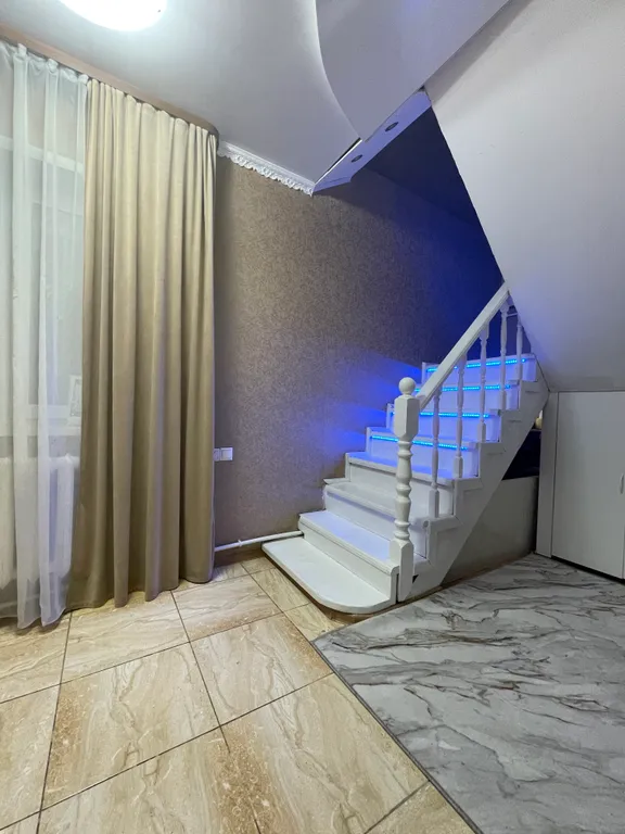 Уютный дом в черте города