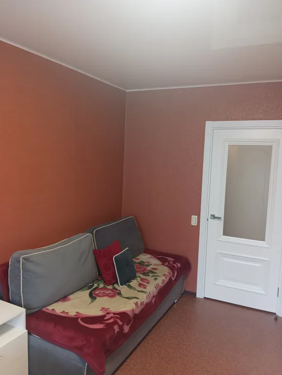 Квартира рядом со Свято-Введенским монастырем