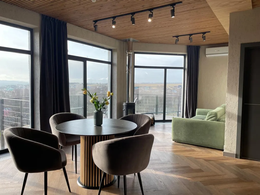 Коттедж Панорамный дом с террасой — аренда посуточно в Самара