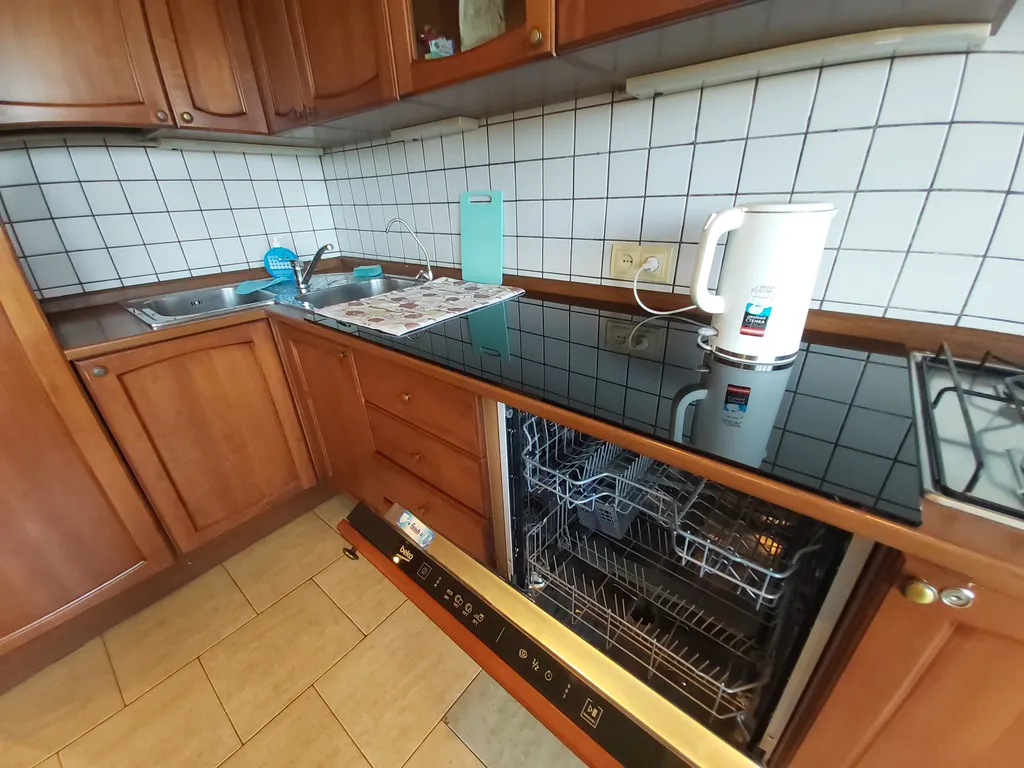 Двухкомнатные апартаменты с панорамным видом на детский парк Горького