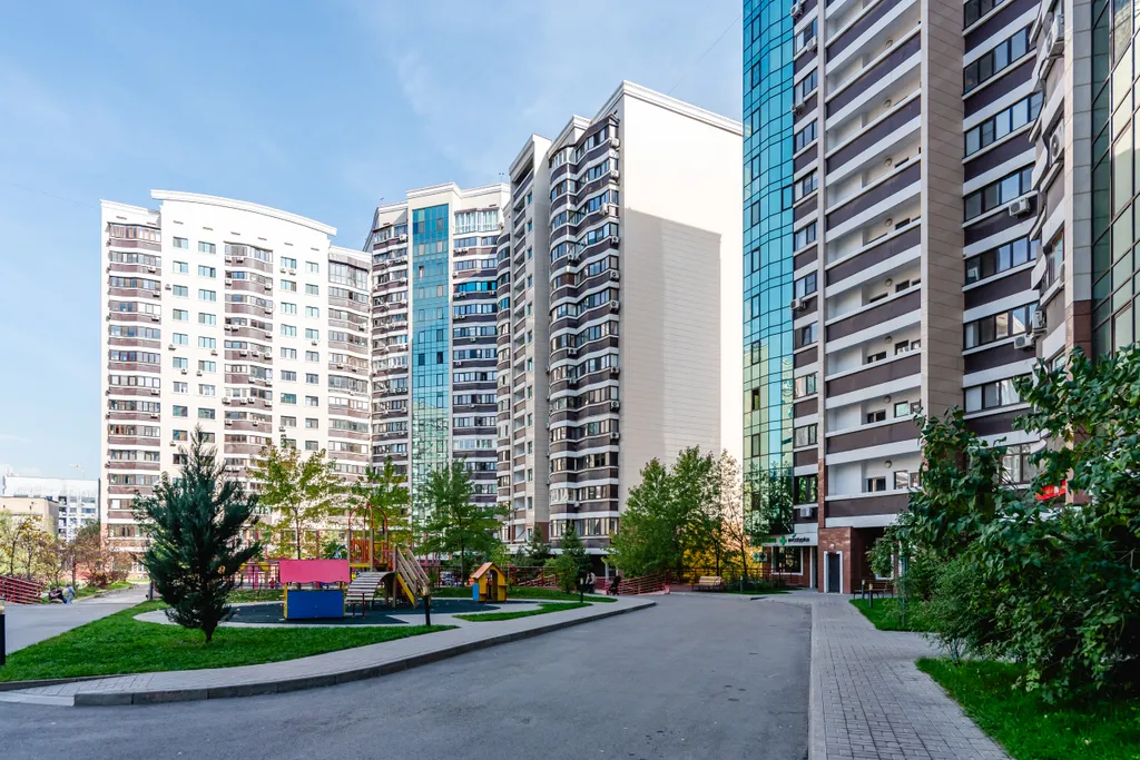 Апартаменты Aray в центре города и с видом на горы