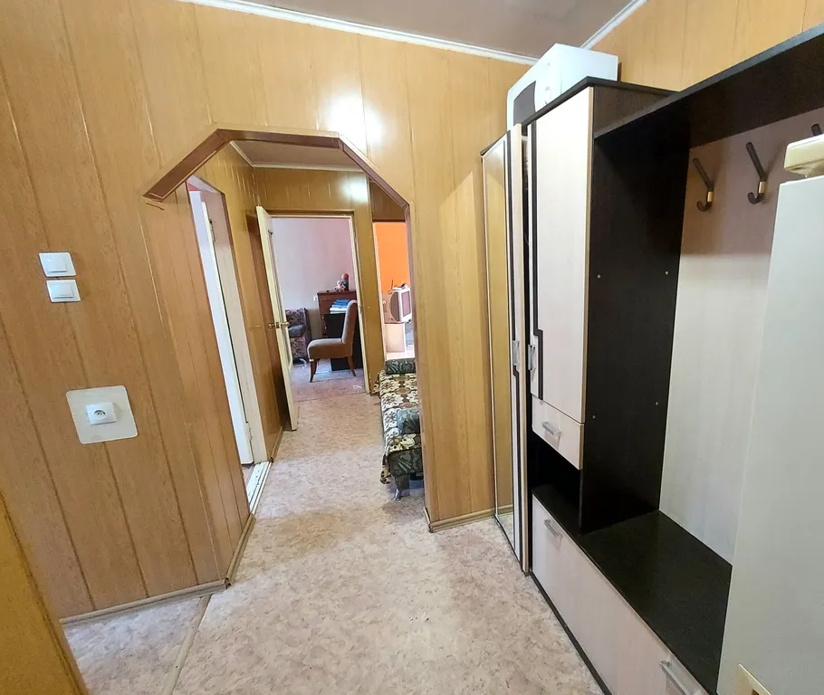 Вместительная трёшка (до 11 чел.) с изолированными комнатами в центре