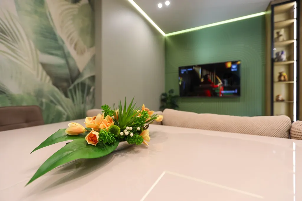 Новая квартира с просторной терассой и прекрасным видом на горы